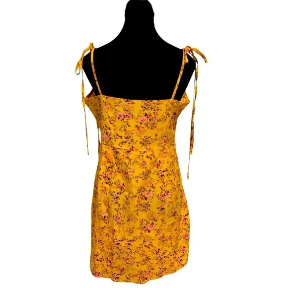 Summer Floral Dress - Picture 2 of 2